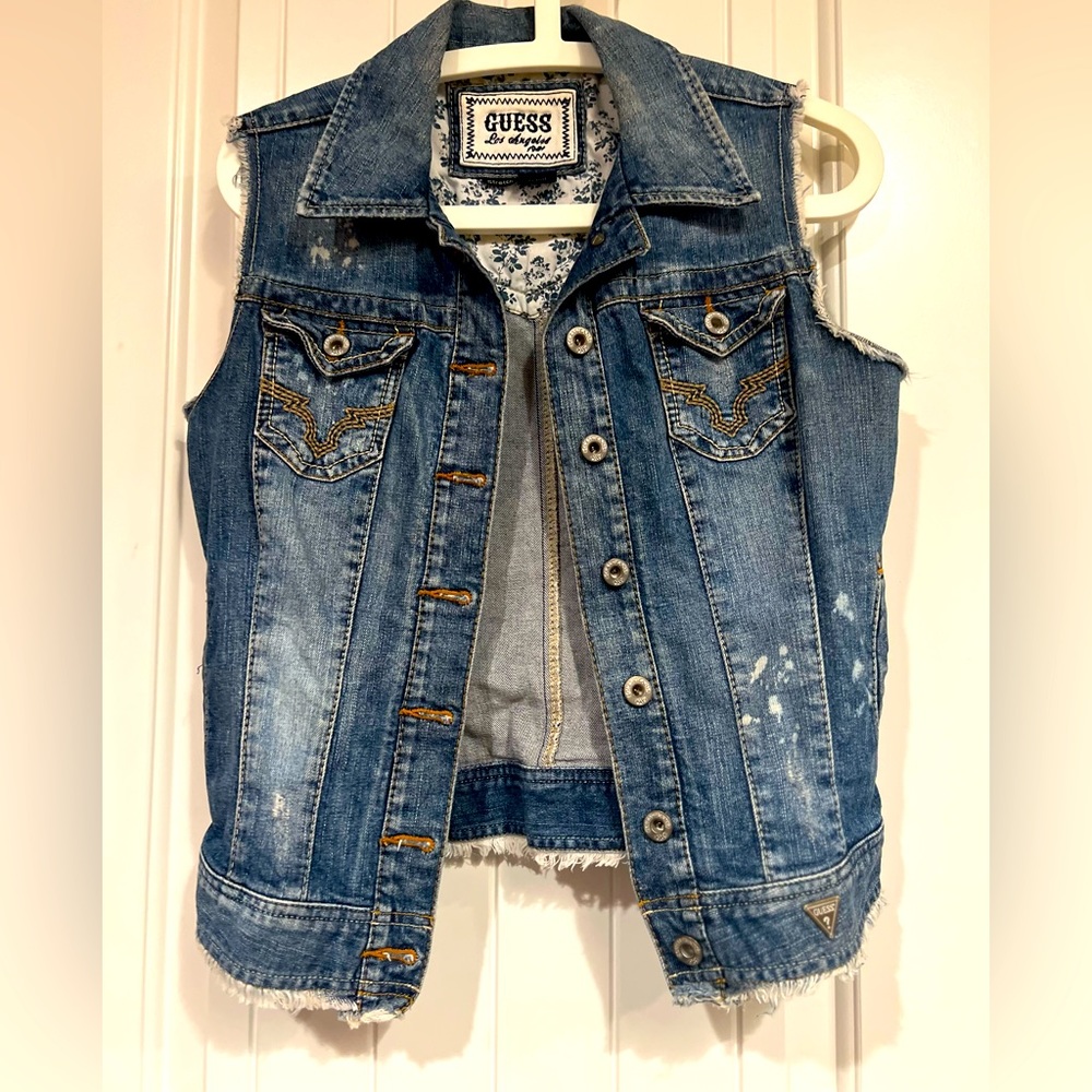 Guess denim vest with embroidered  American eagle. And beautiful details